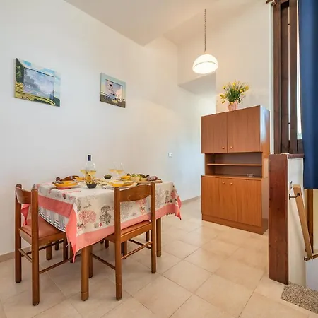 Quadri Lungomare 1 Apartament Golfo Aranci